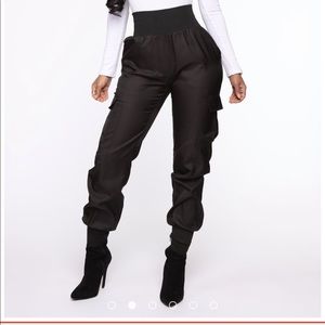 Black high rise joggers